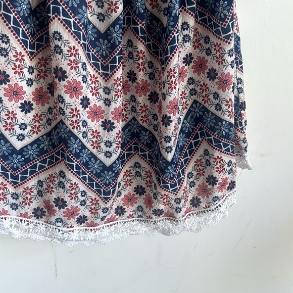 Girls size 14 open shoulder dress - Picture 4 of 7